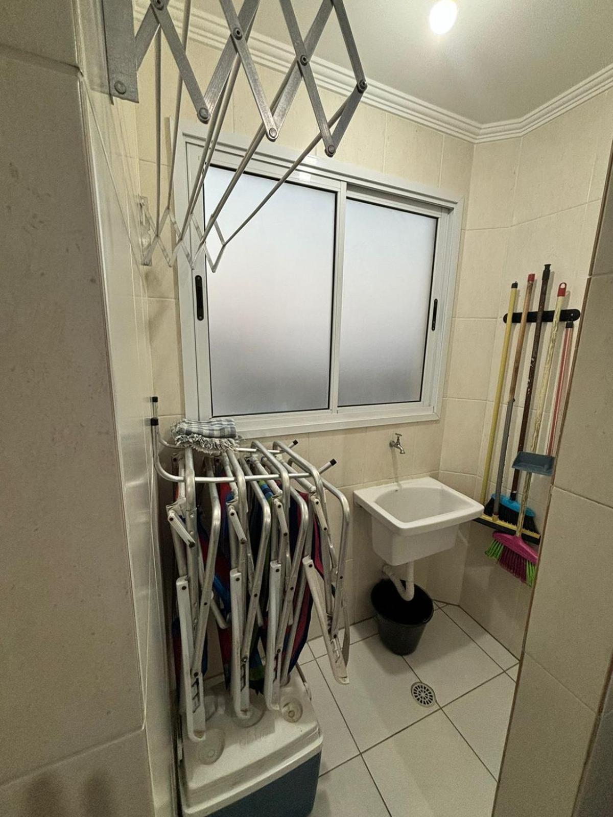 Lindo Apto 300M Praia Da Ocian E Centro - Vista Mar- Varanda Sacada - Wi-Fi 300 Mbps - Vaga De Garagem - Acomoda Ate 6 Pessoas Apartman Praia Grande  Kültér fotó