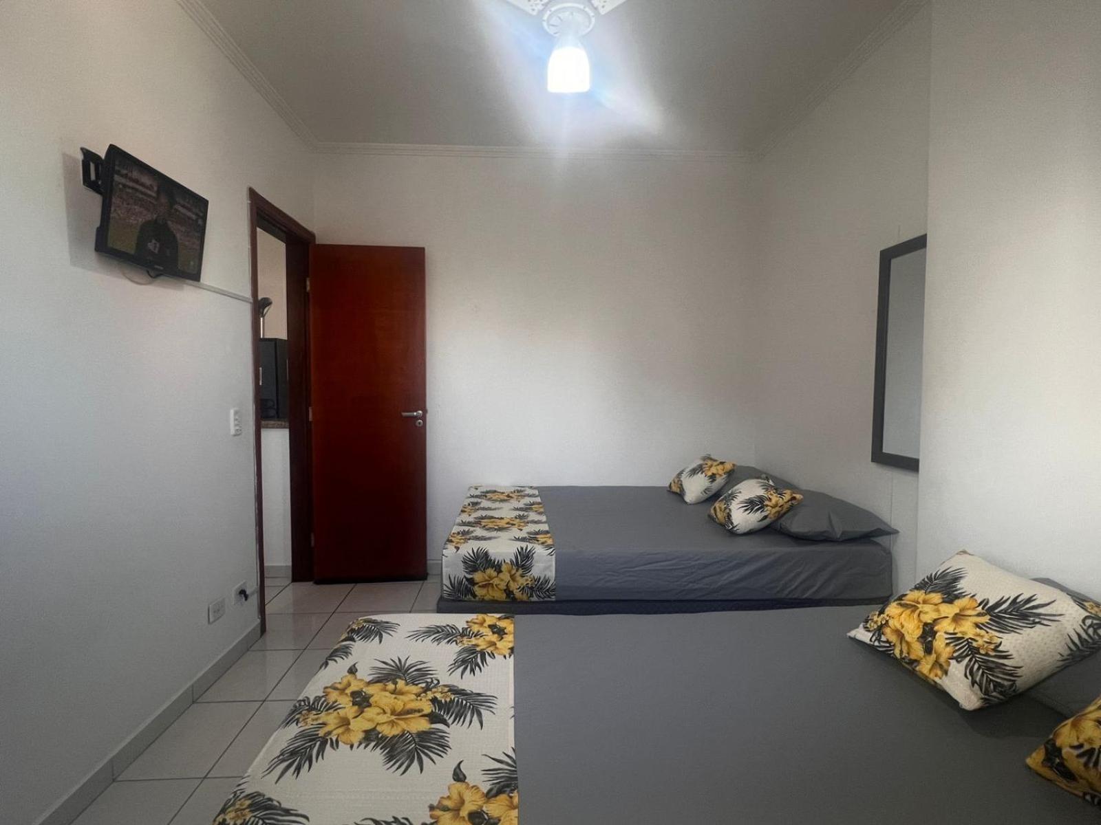Lindo Apto 300M Praia Da Ocian E Centro - Vista Mar- Varanda Sacada - Wi-Fi 300 Mbps - Vaga De Garagem - Acomoda Ate 6 Pessoas Apartman Praia Grande  Kültér fotó